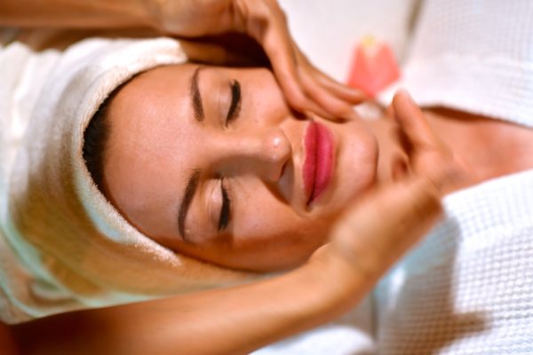 Head, Face & Neck Massage – Instant Relief for Mind and Body